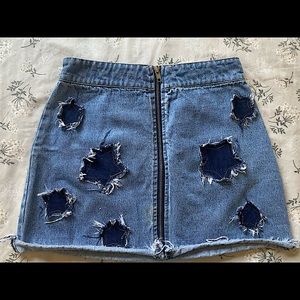✿❀Denim skirt with distressed star patches ❀✿